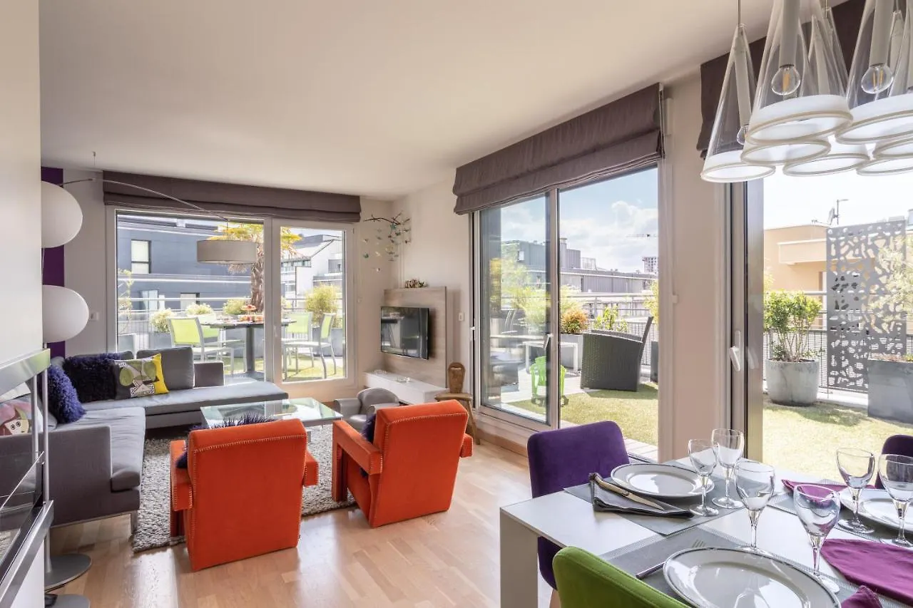 Illanka - Appartement 3 Chambres Avec Parking Et Terrasse Proche Gare レンヌ 0*,